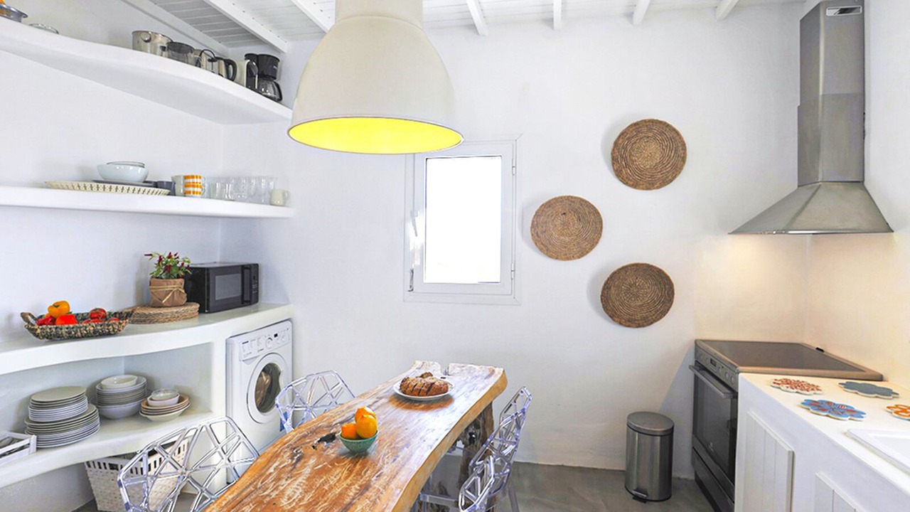Photo of Kitchen in Tourlos