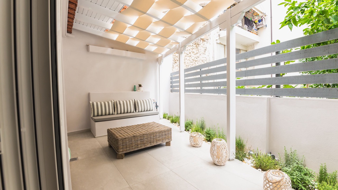 Photo of Patio Balcony in Athens City Centre