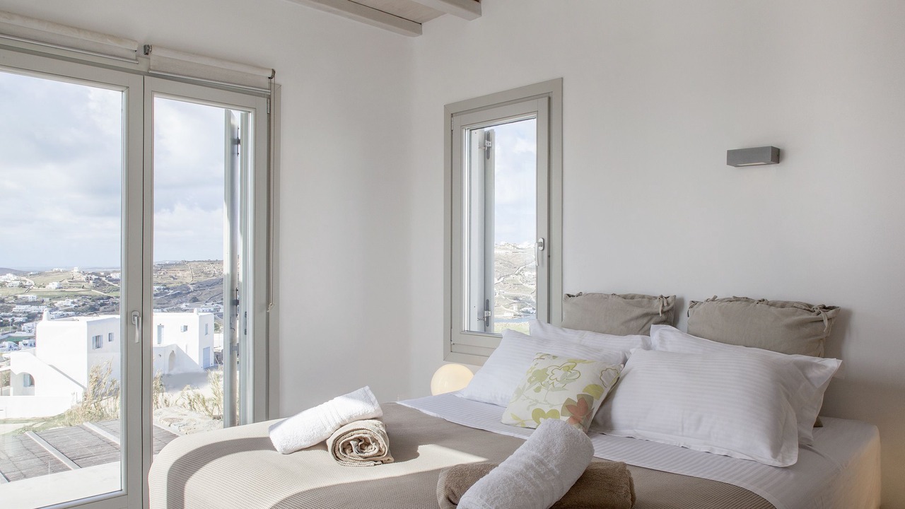 Photo of Bedroom in Ornos