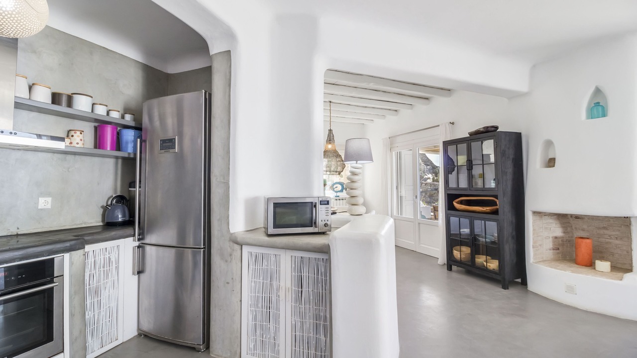 Photo of Kitchen in Faros Armenistis