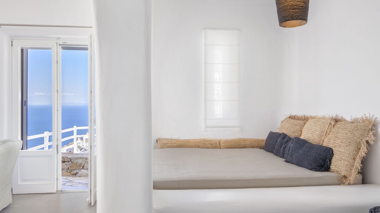 Photo of Bedroom in Faros Armenistis