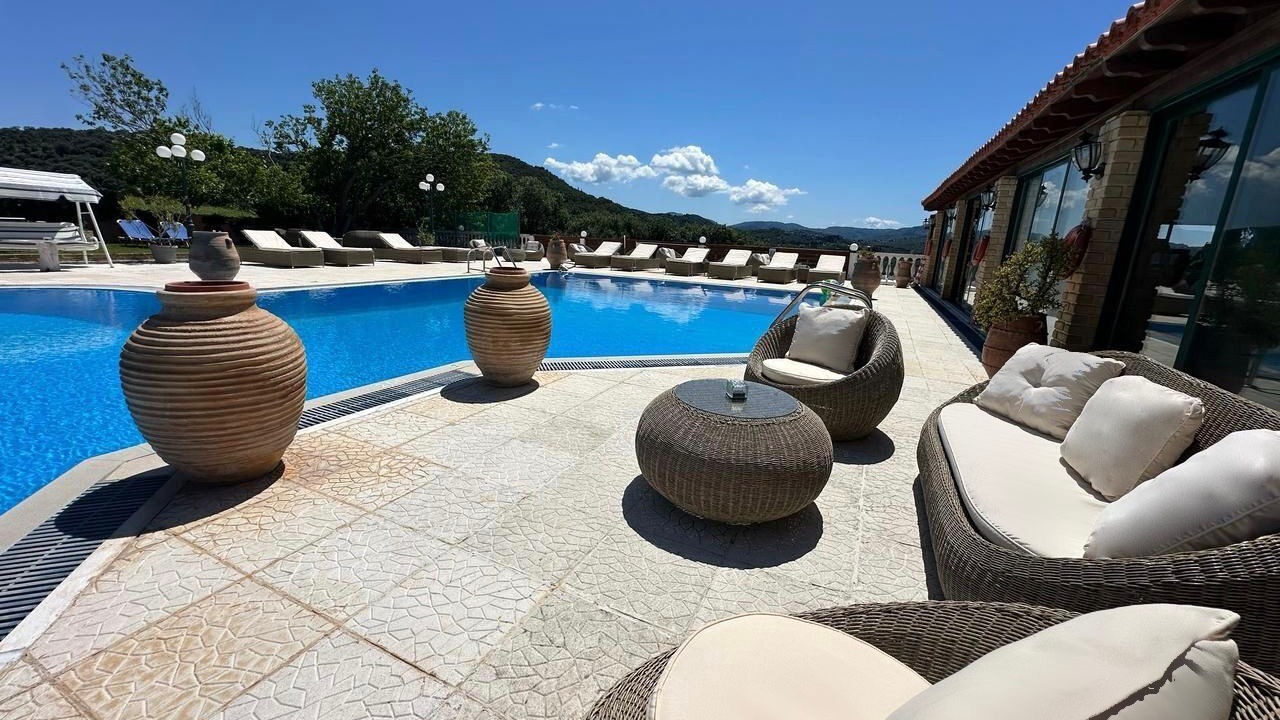Photo of Livingroom in Agios Stefanos Avliotes