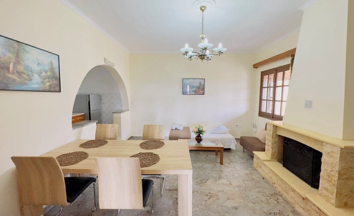 Photo of Kitchen in Agios Stefanos Avliotes