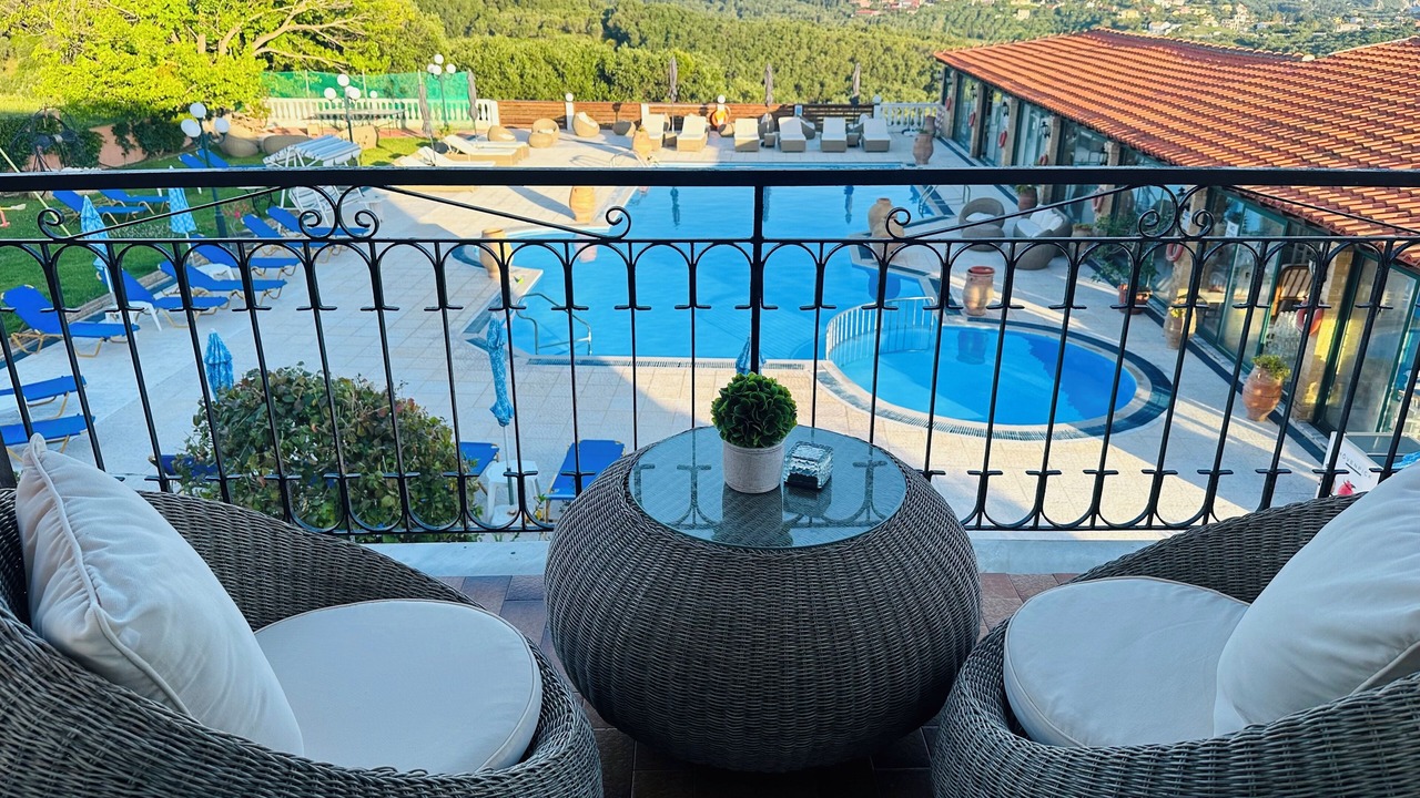 Photo of Livingroom in Agios Stefanos Avliotes
