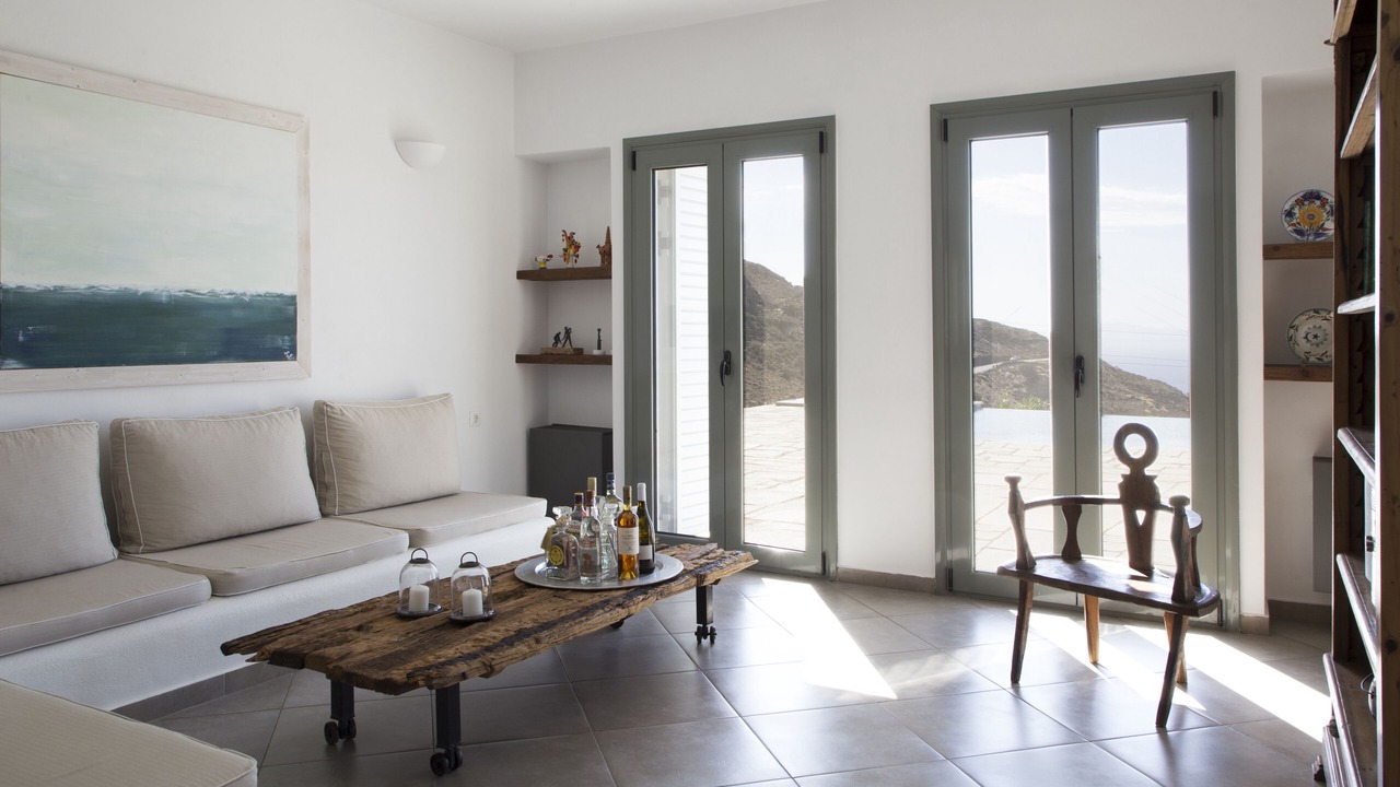 Photo of Livingroom in Andros