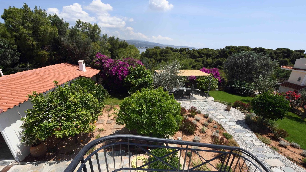 Photo of Outdoor in Isthmia