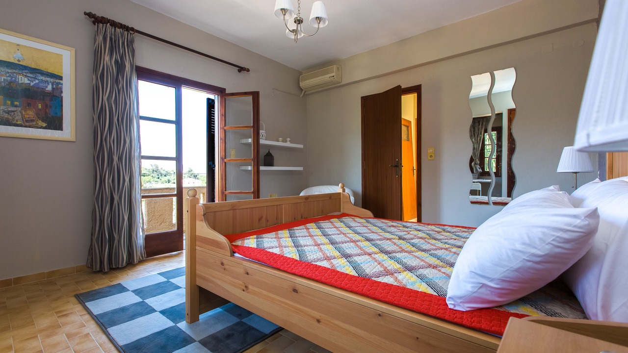 Photo of Bedroom in Keramota