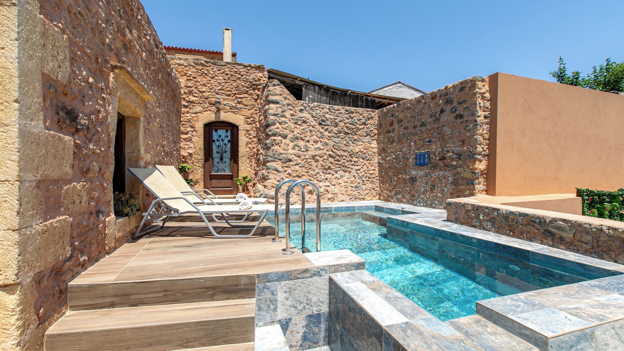 Photo of Outdoor in Astratigos
