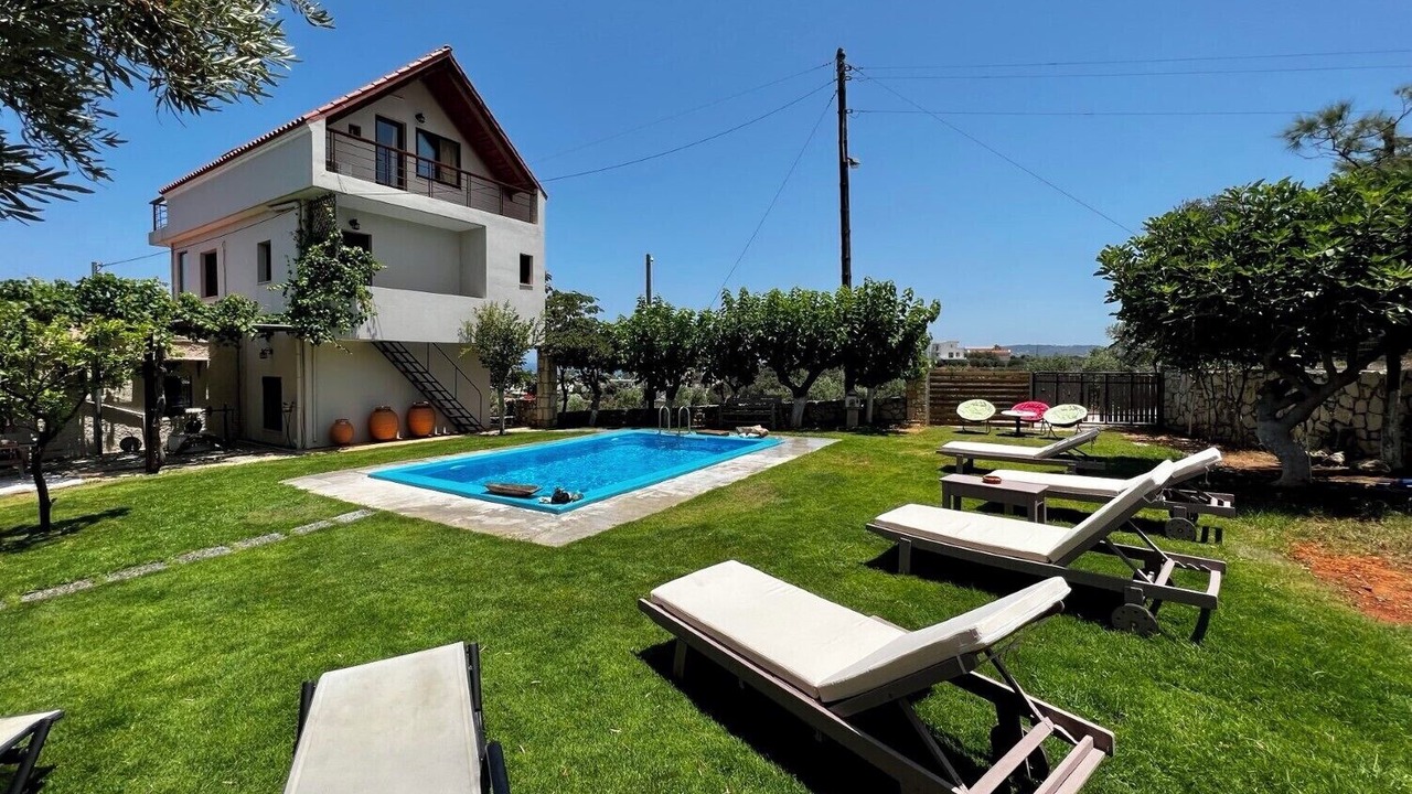 Photo of Patio Balcony in Makrys Tichos