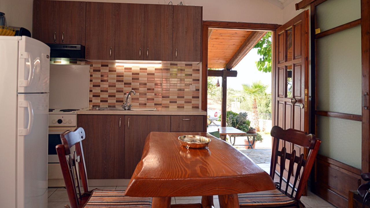 Photo of Kitchen in Makrys Tichos