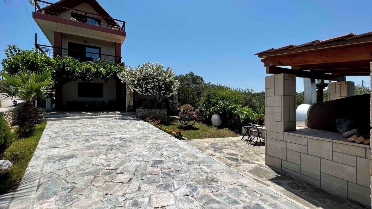 Photo of Patio Balcony in Makrys Tichos