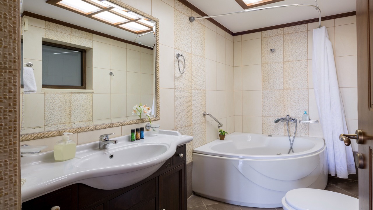Photo of Bathroom in Polemarchi