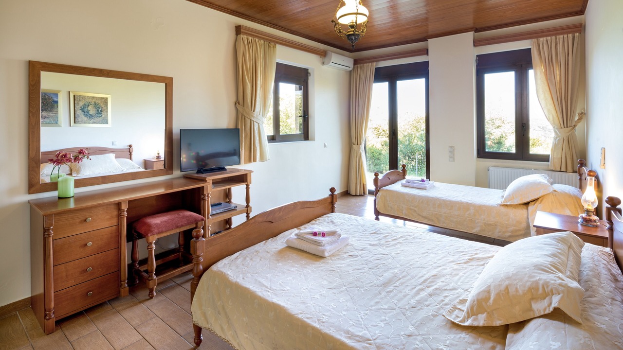 Photo of Bedroom in Polemarchi
