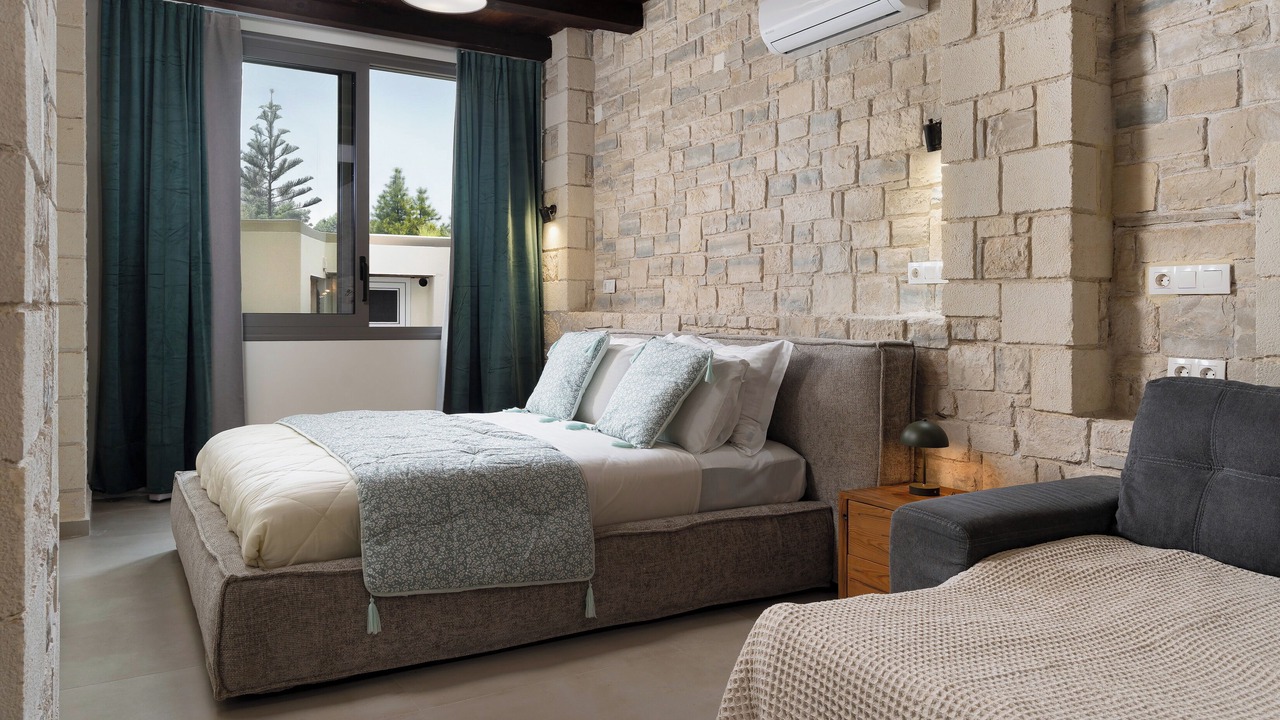 Photo of Bedroom in Atsipópoulon