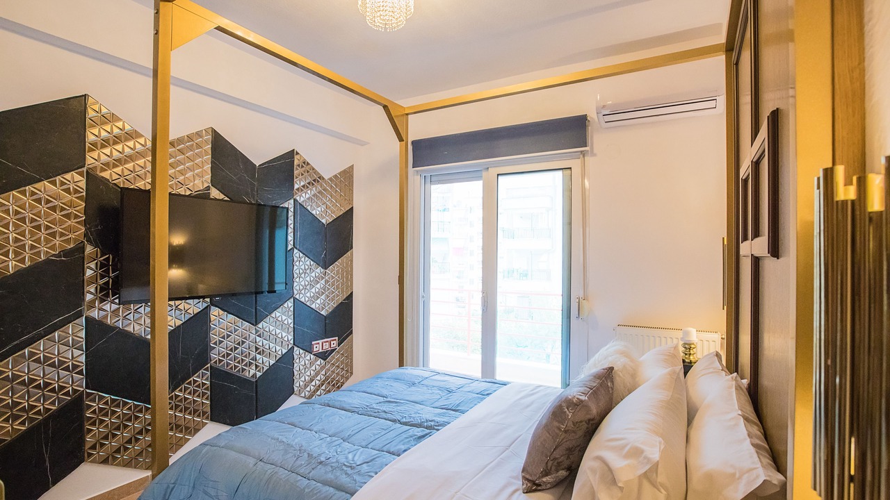 Photo of Bedroom in Drama