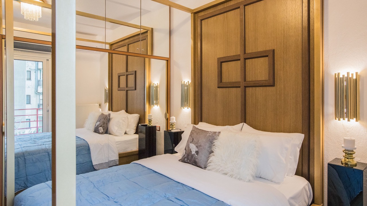 Photo of Bedroom in Drama