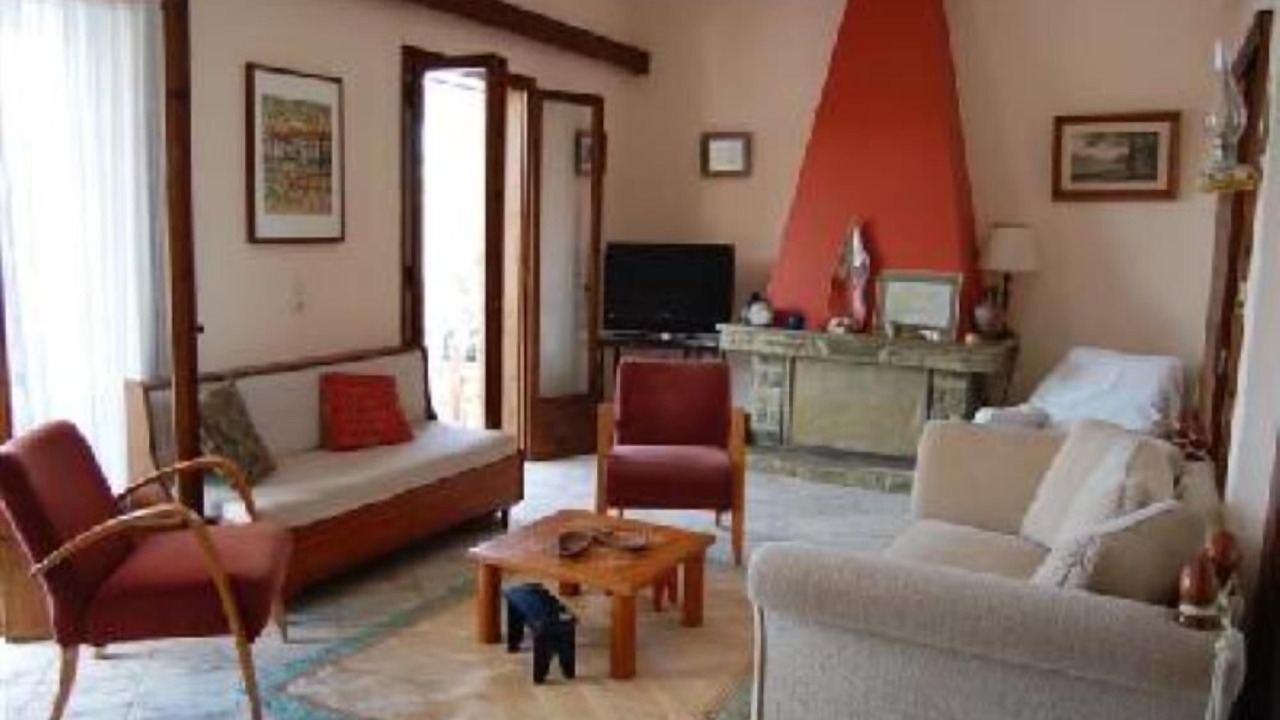 Photo of Livingroom in Votsi
