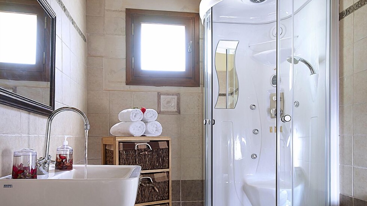 Photo of Bathroom in Vederi
