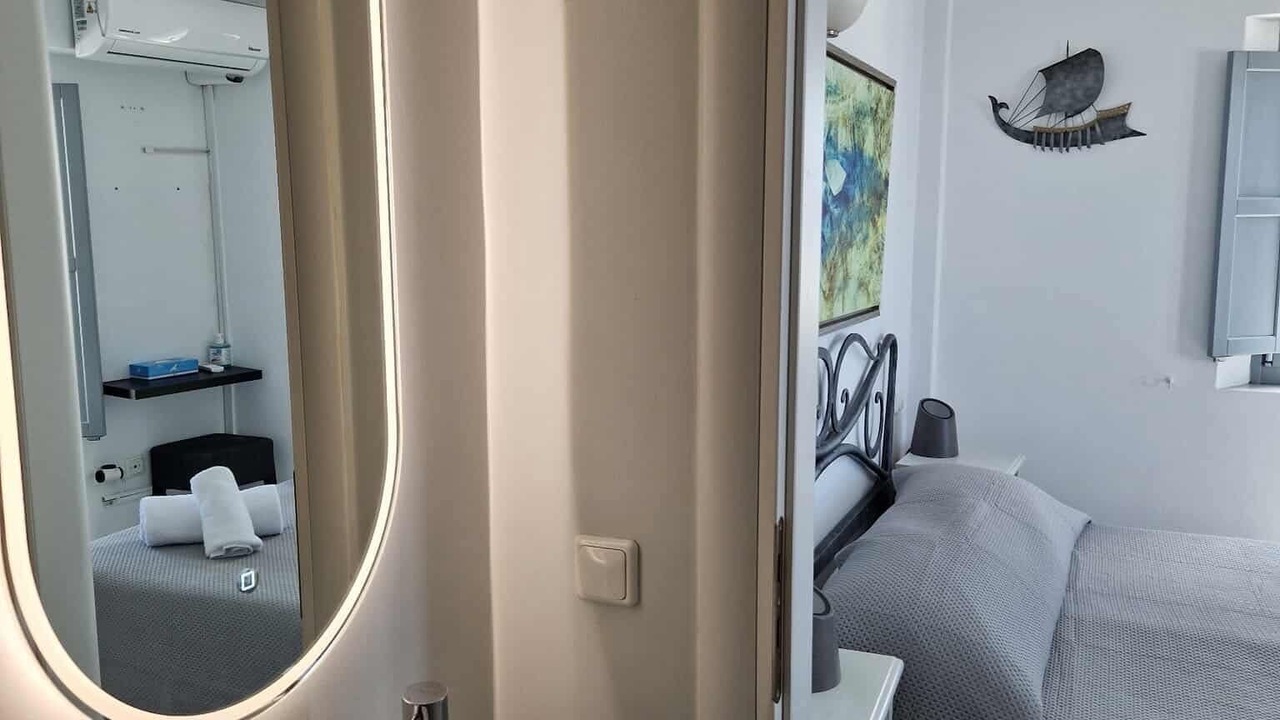 Photo of Bedroom in Fira