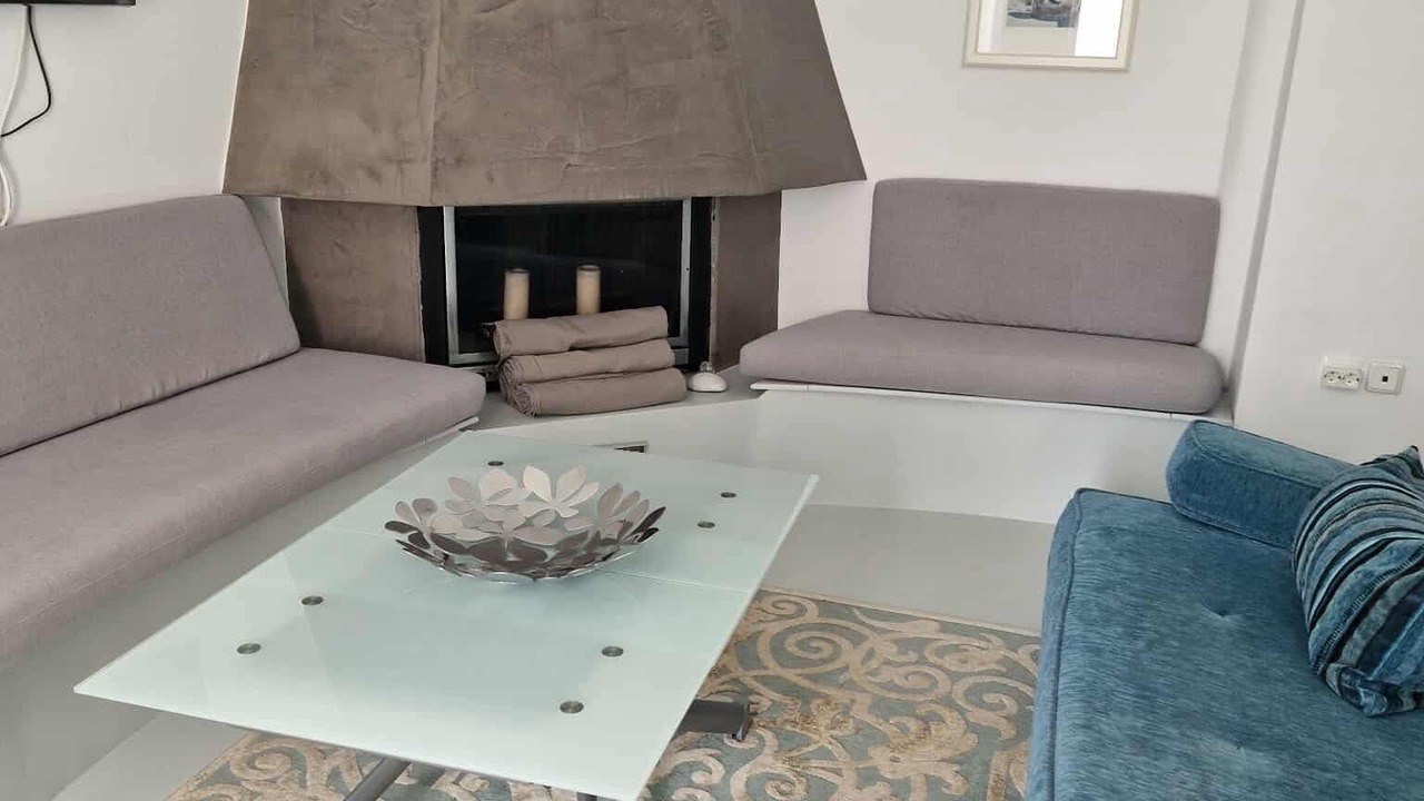 Photo of Livingroom in Fira