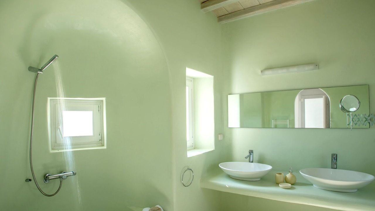 Photo of Bathroom in Plintri