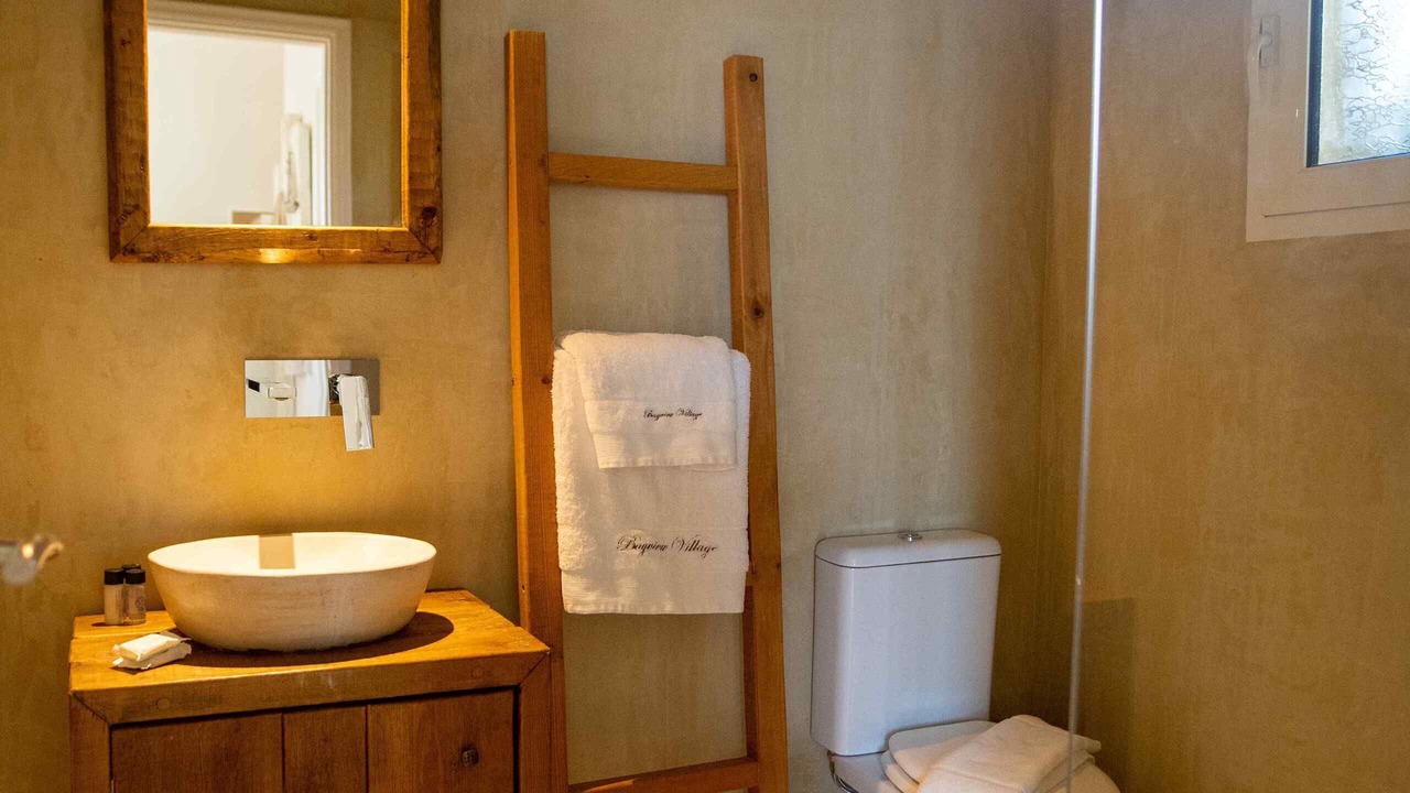 Photo of Bathroom in Katakali