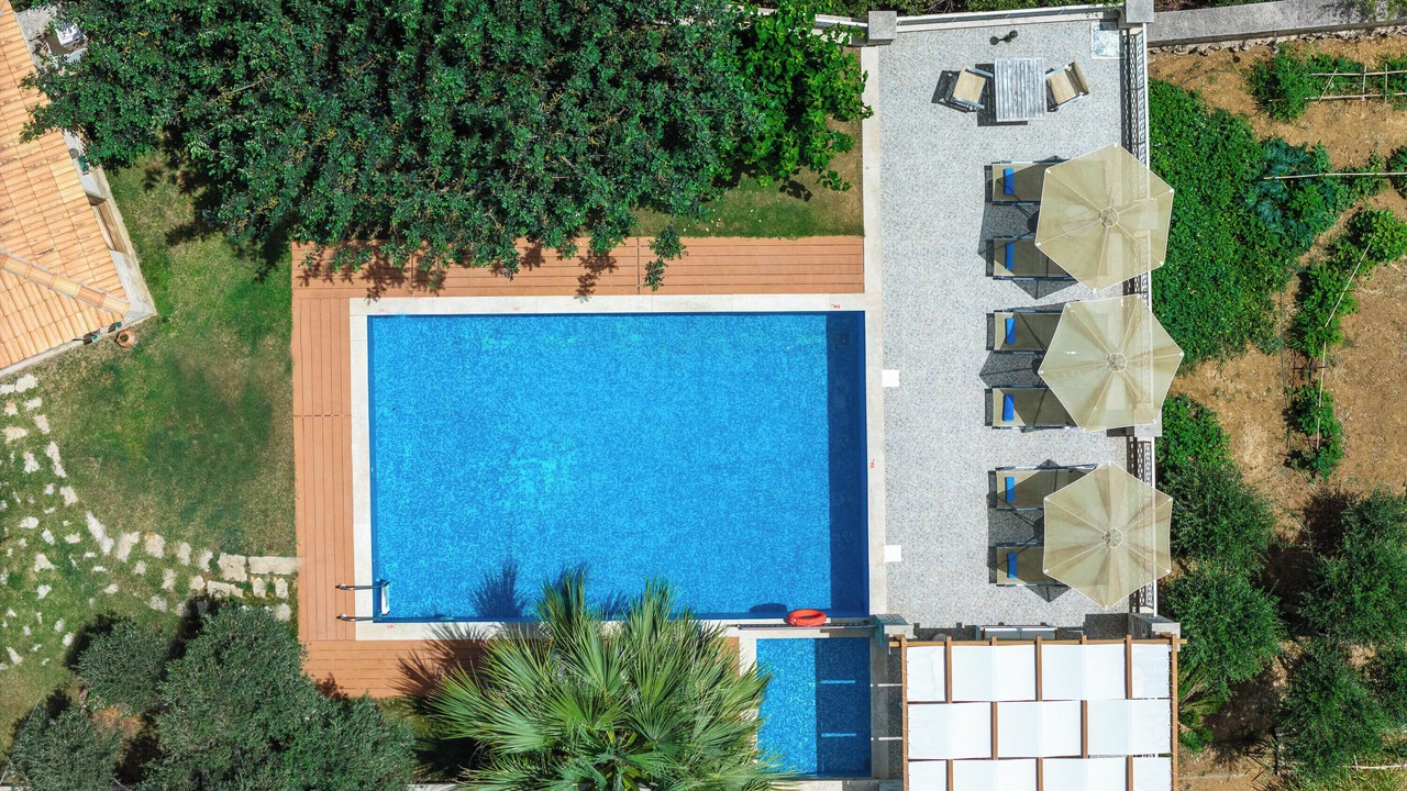 Photo of Outdoor in Roussospiti