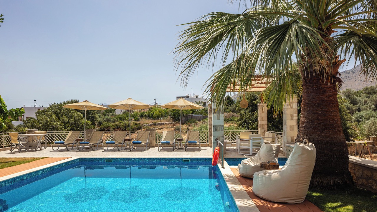 Photo of Outdoor in Roussospiti