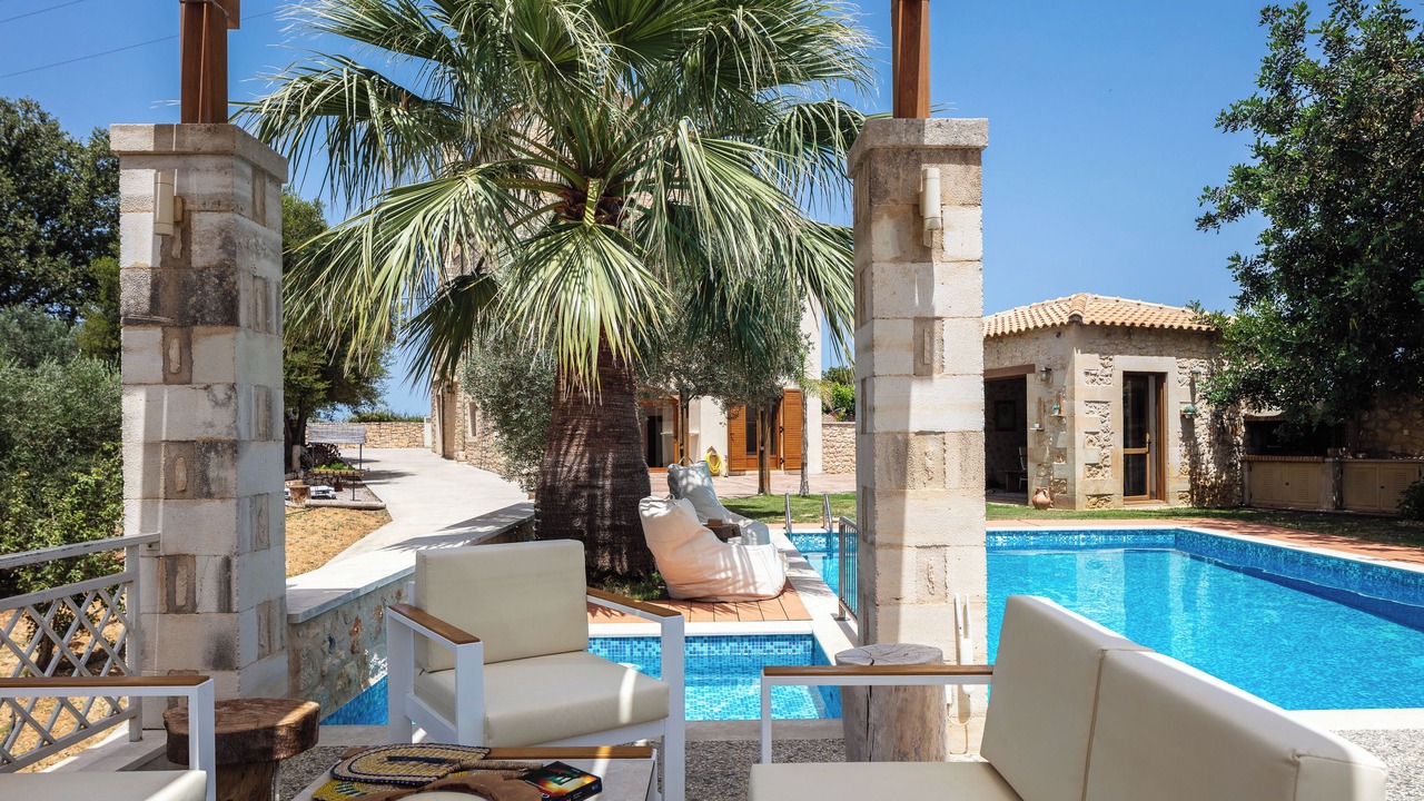Photo of Outdoor in Roussospiti