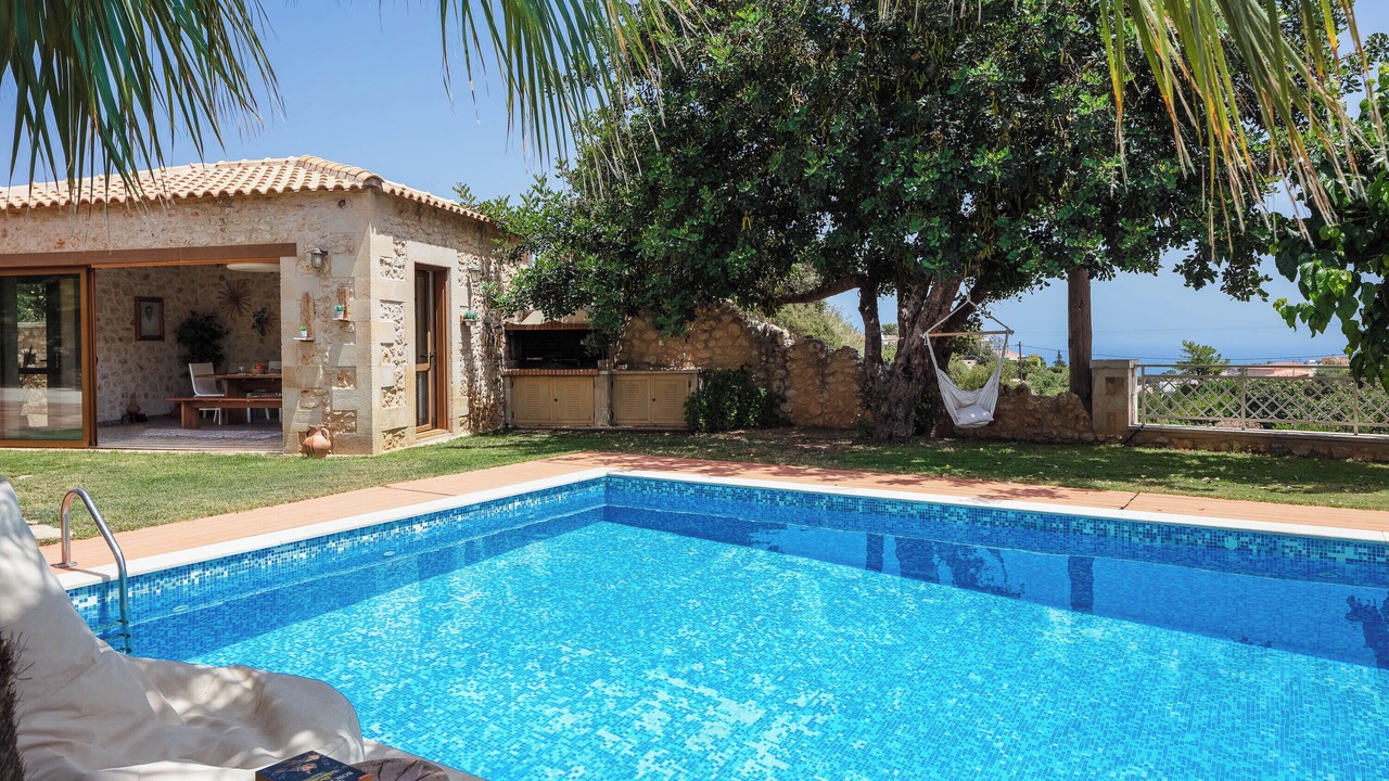 Photo of Outdoor in Roussospiti