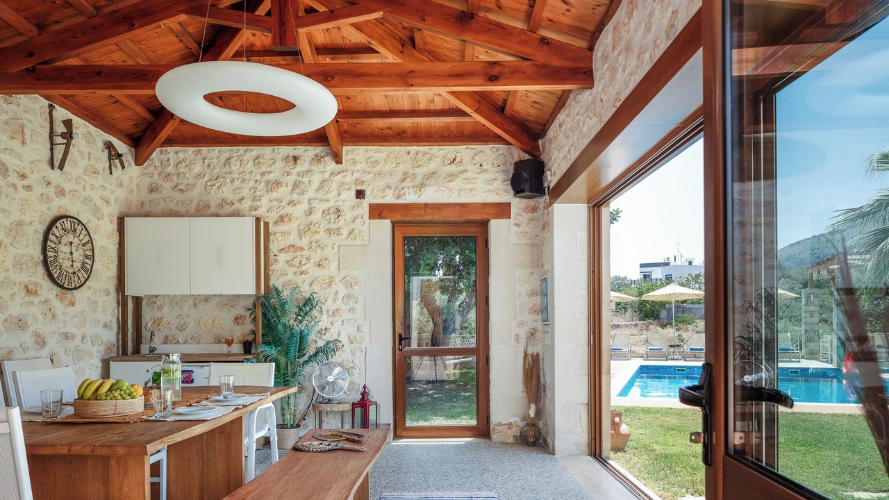 Photo of Outdoor in Roussospiti