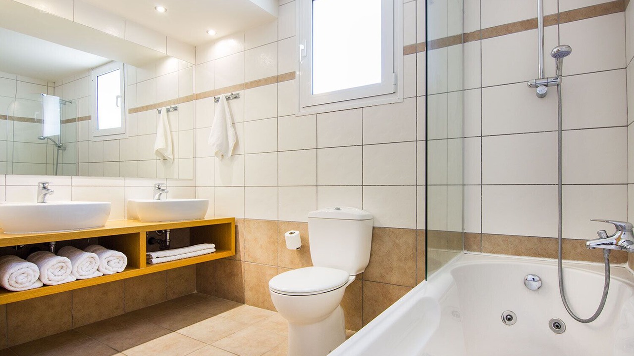 Photo of Bathroom in Lindos