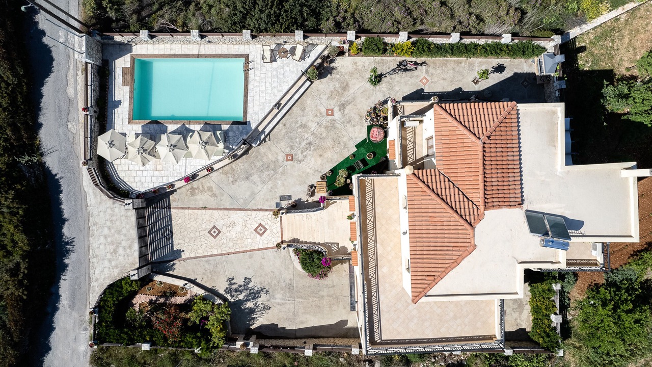 Photo of Outdoor in Roussospiti