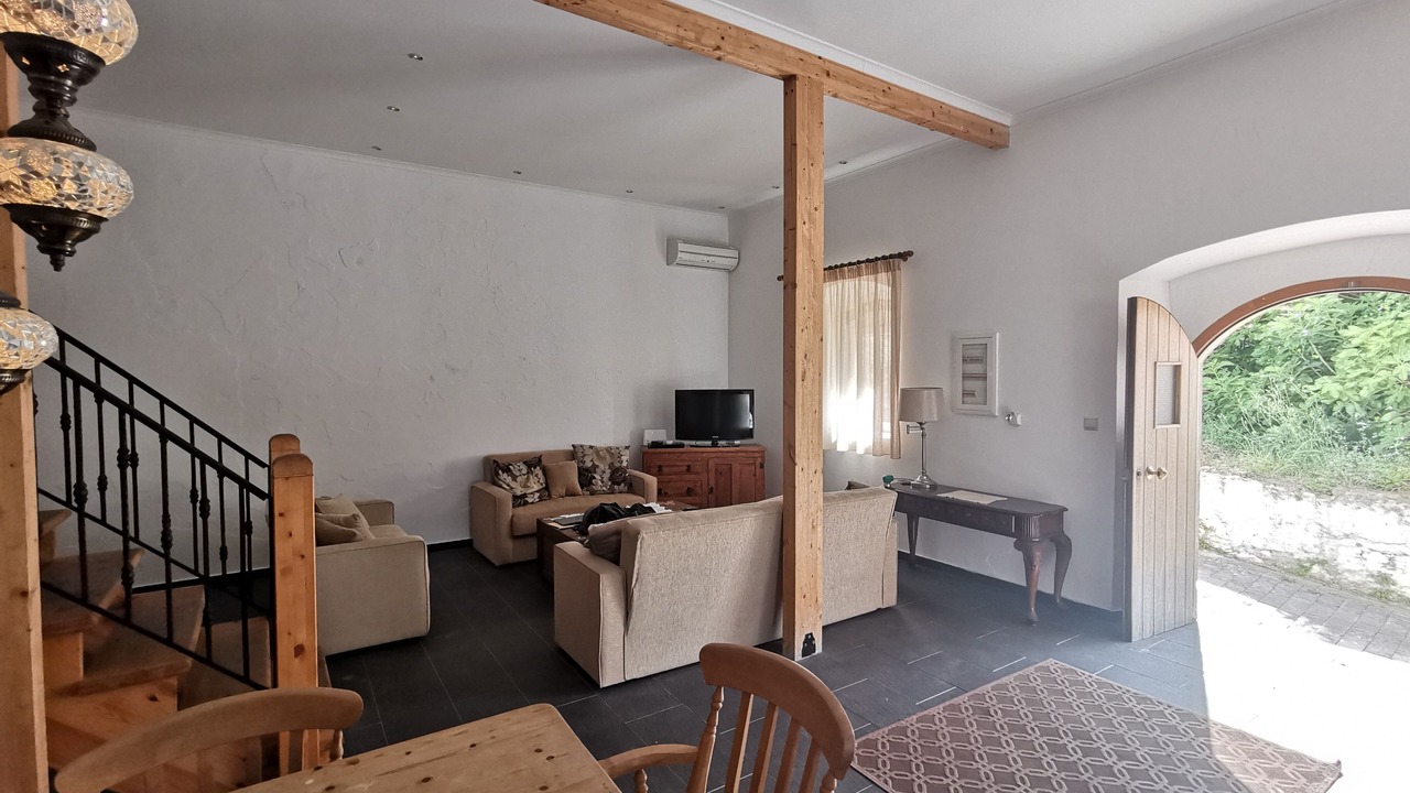 Photo of Livingroom in Termenades