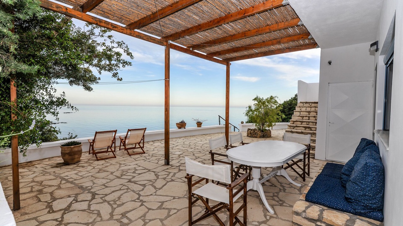 Photo of Outdoor in Minoa Pediada