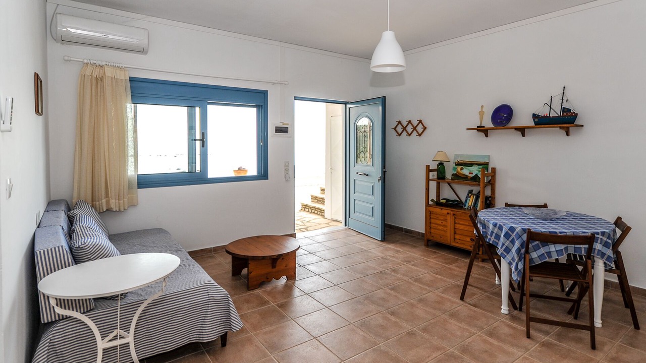 Photo of Livingroom in Minoa Pediada