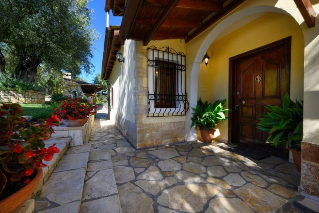 Photo of Outdoor in Poulades