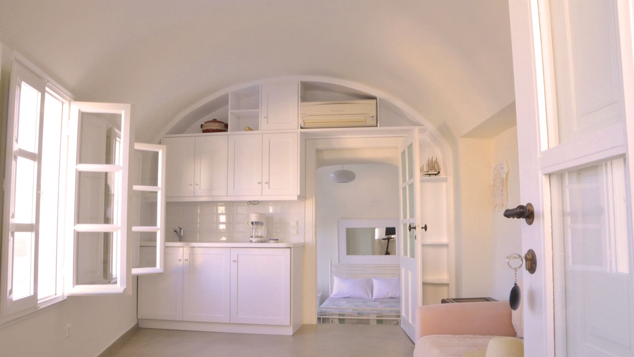 Photo of Bedroom in Oia