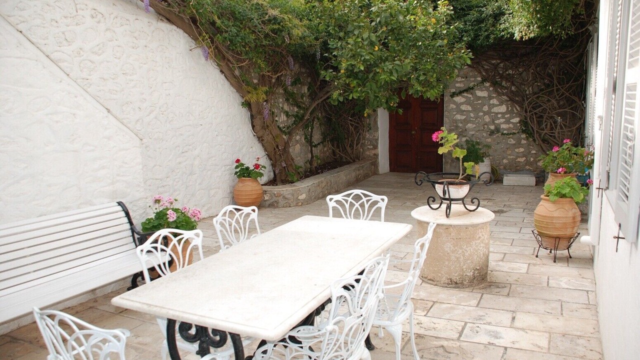 Photo of Outdoor in idhra