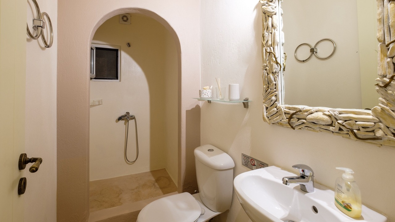 Photo of Bathroom in Vourkari