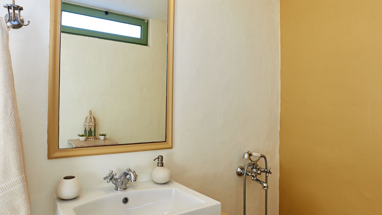 Photo of Bathroom in Korissia