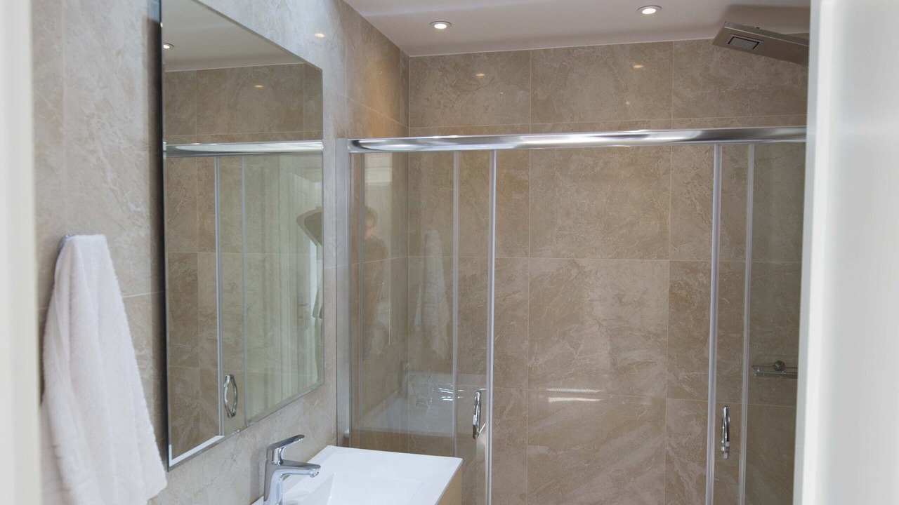 Photo of Bathroom in Adele