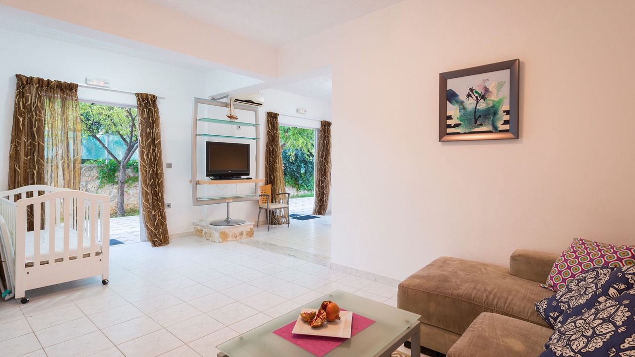 Photo of Livingroom in Kato Galatas