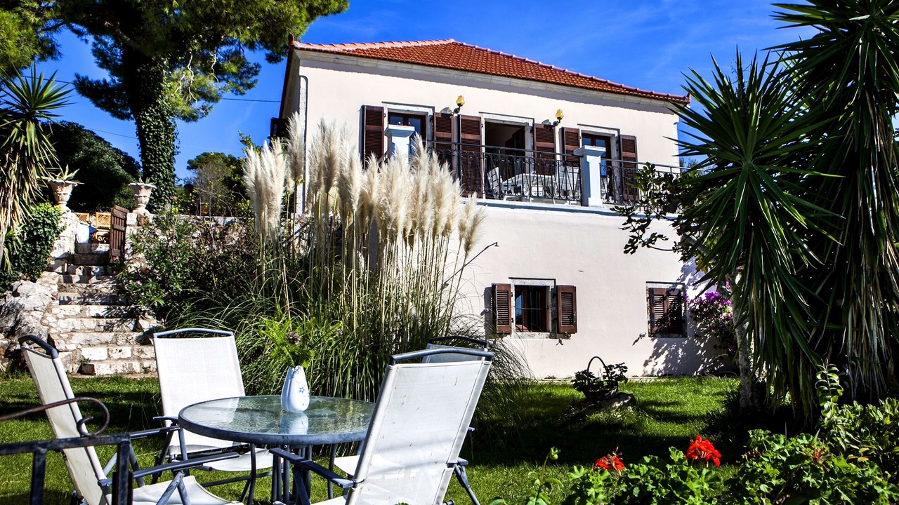 Photo of Outdoor in Mesovounia