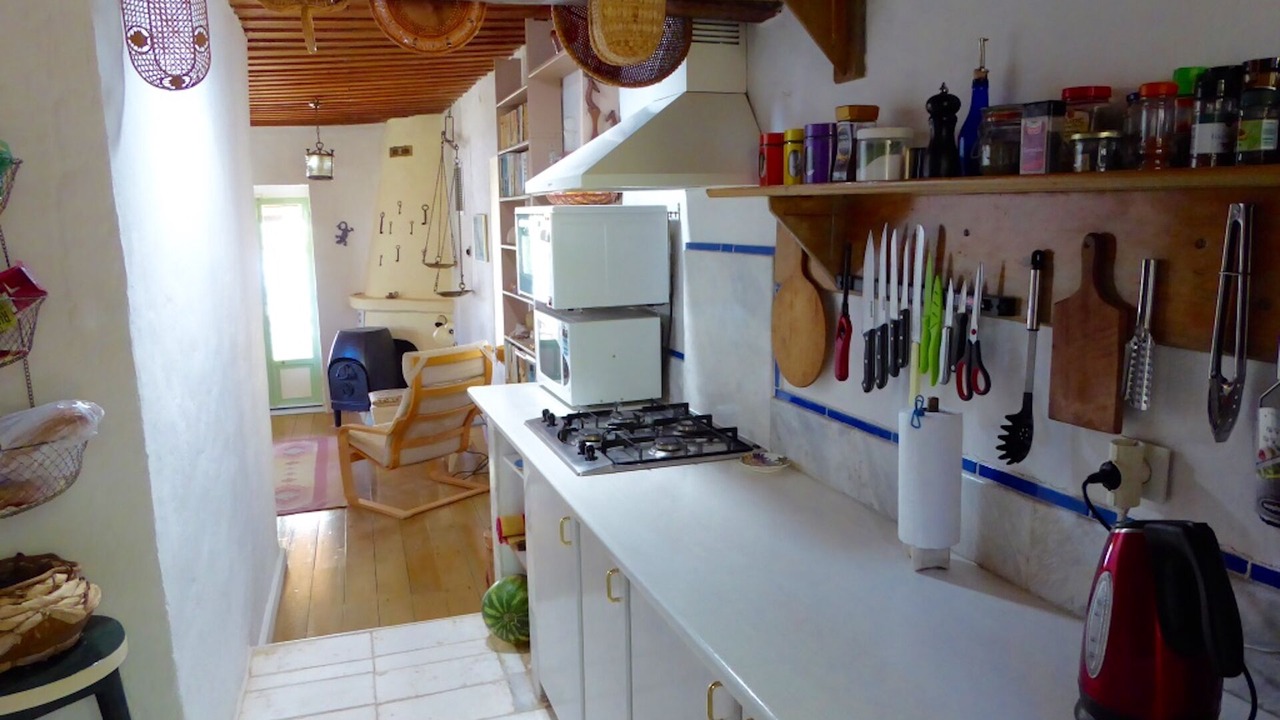 Photo of Kitchen in East Mani