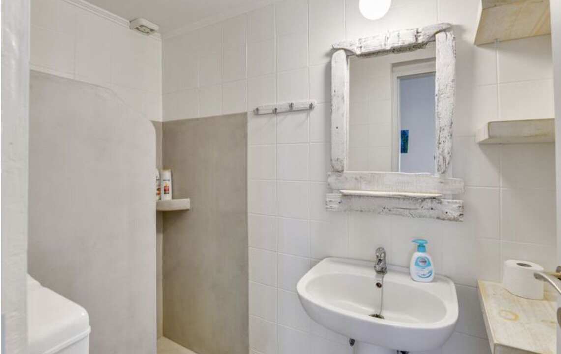Photo of Bathroom in Tripiti
