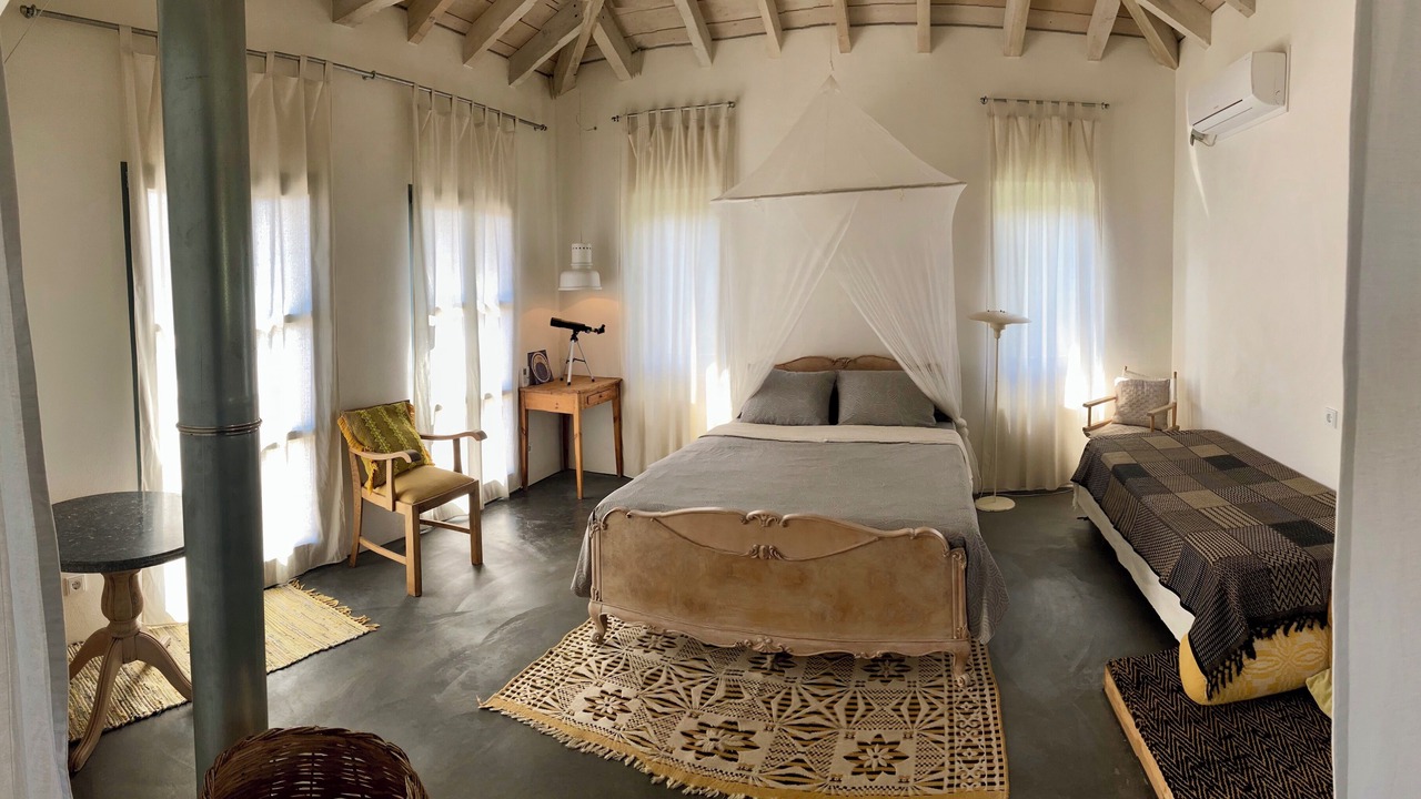 Photo of Bedroom in East Mani