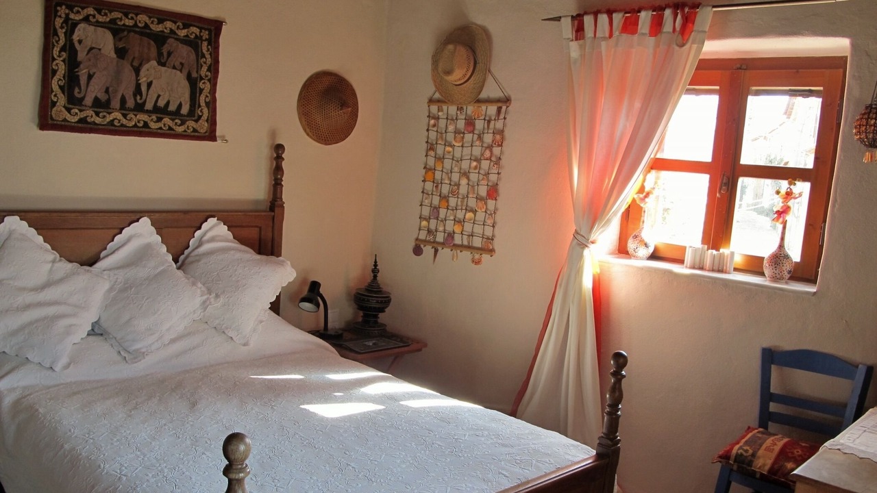 Photo of Bedroom in Lefktron