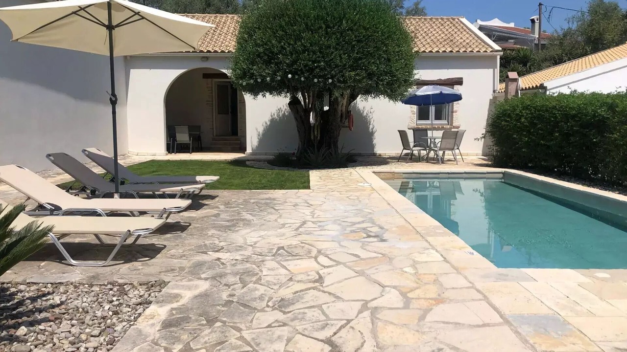 Photo of Outdoor in Parelioi
