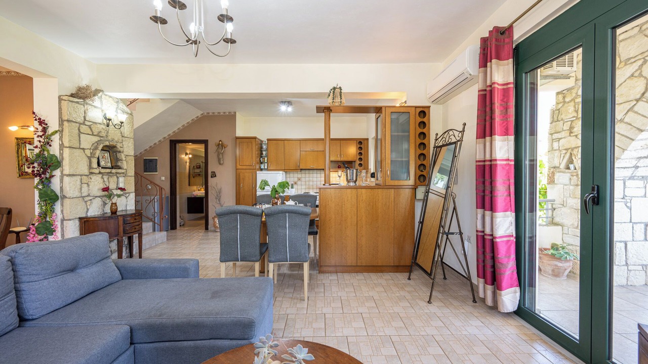 Photo of Livingroom in Exopoli